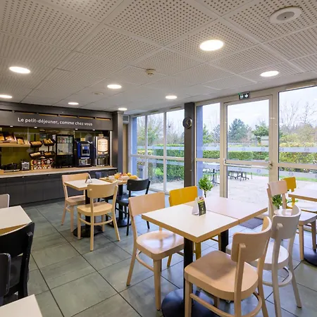 ホテル Chantilly 2*