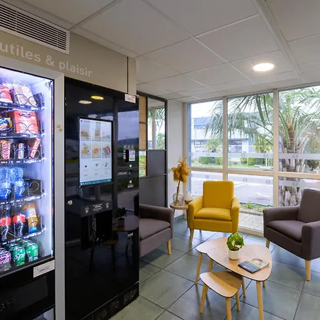 ホテル Chantilly 2*