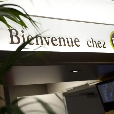 Chantilly Hotel 2*