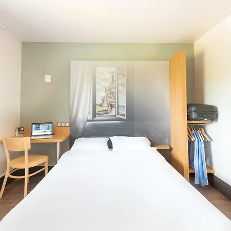 Chantilly Hotel