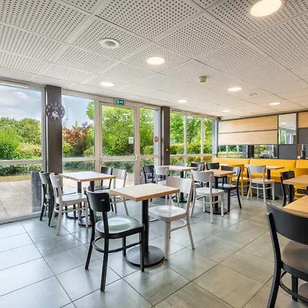 ホテル Chantilly 2*